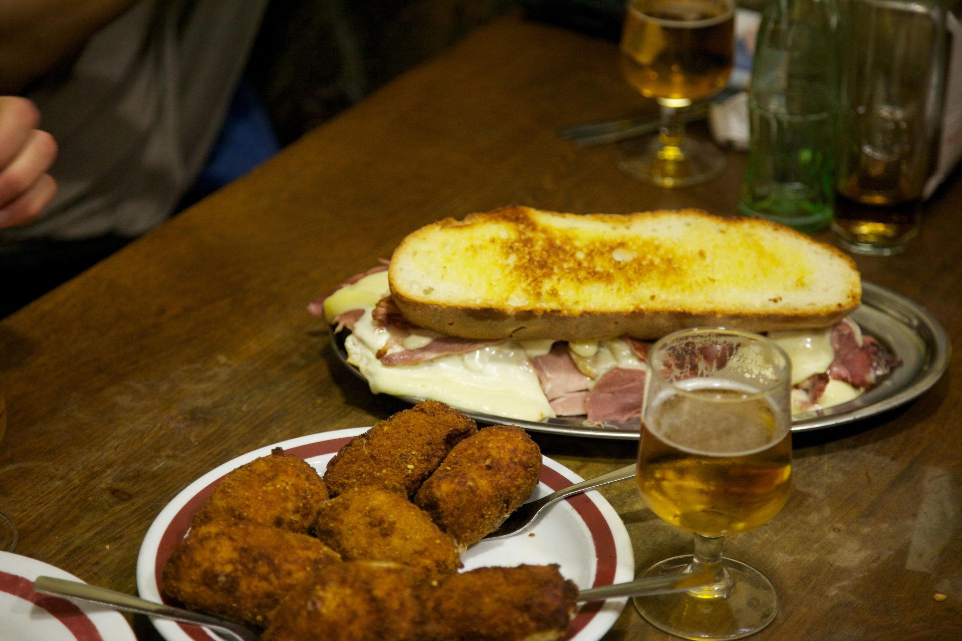 Bar Melo's