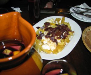 sangria huevos rotos