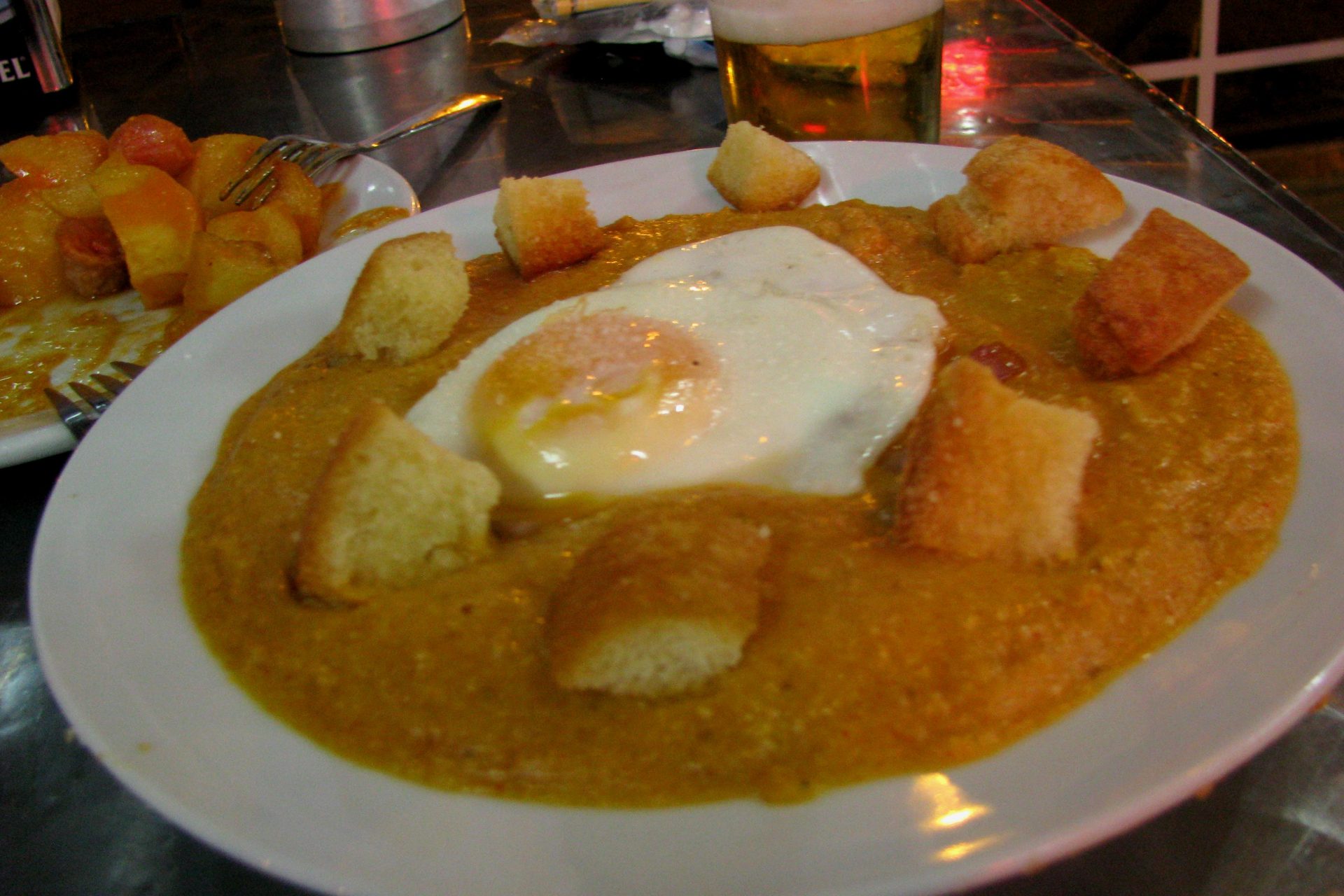 Bar Hermanos Guío, el Museo de las Patatas 3 Bar Hermanos Guío - El Museo de las Patatas (5)