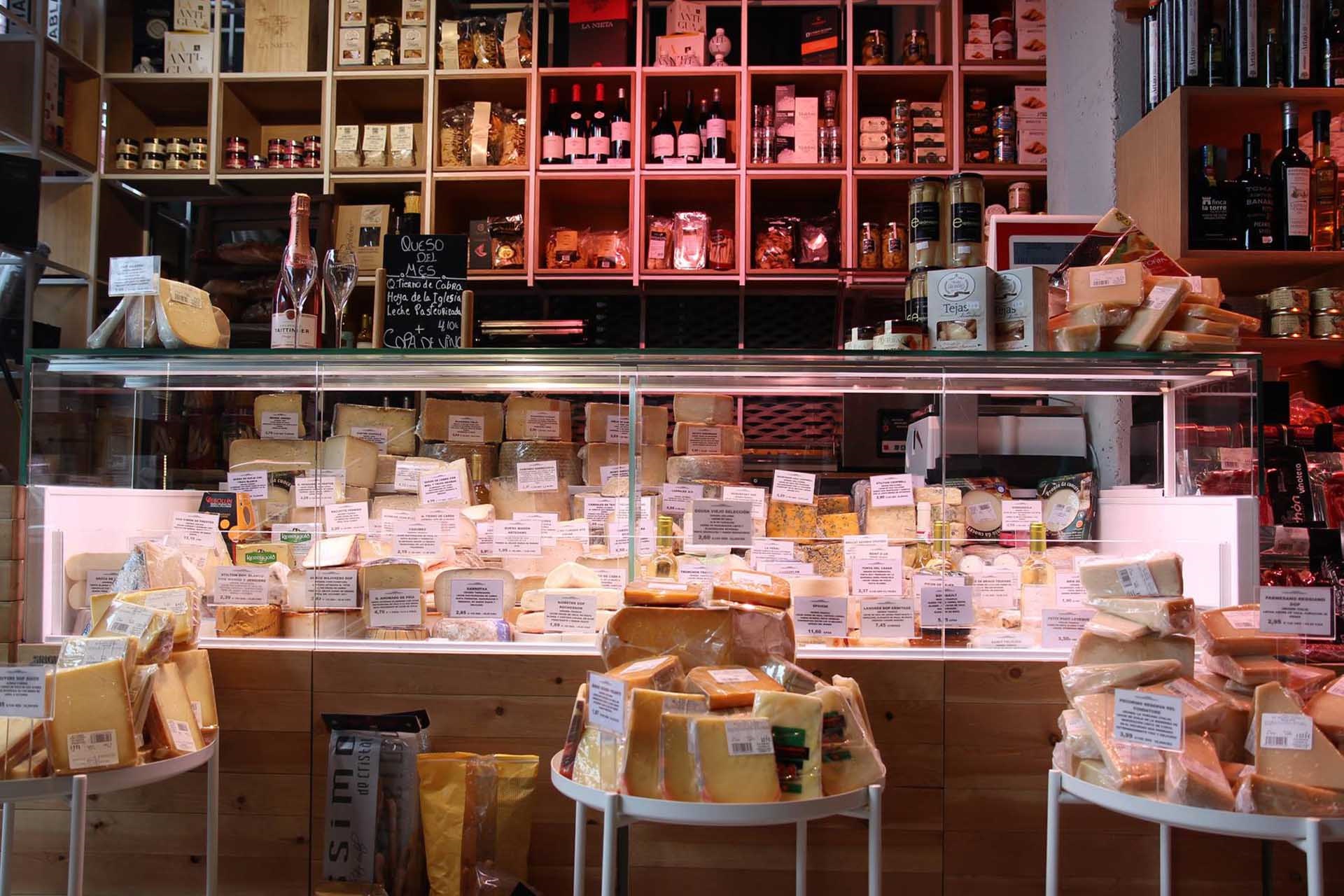 El Reblochón, tapeo y compras gourmet todo en uno 1 El Reblochón