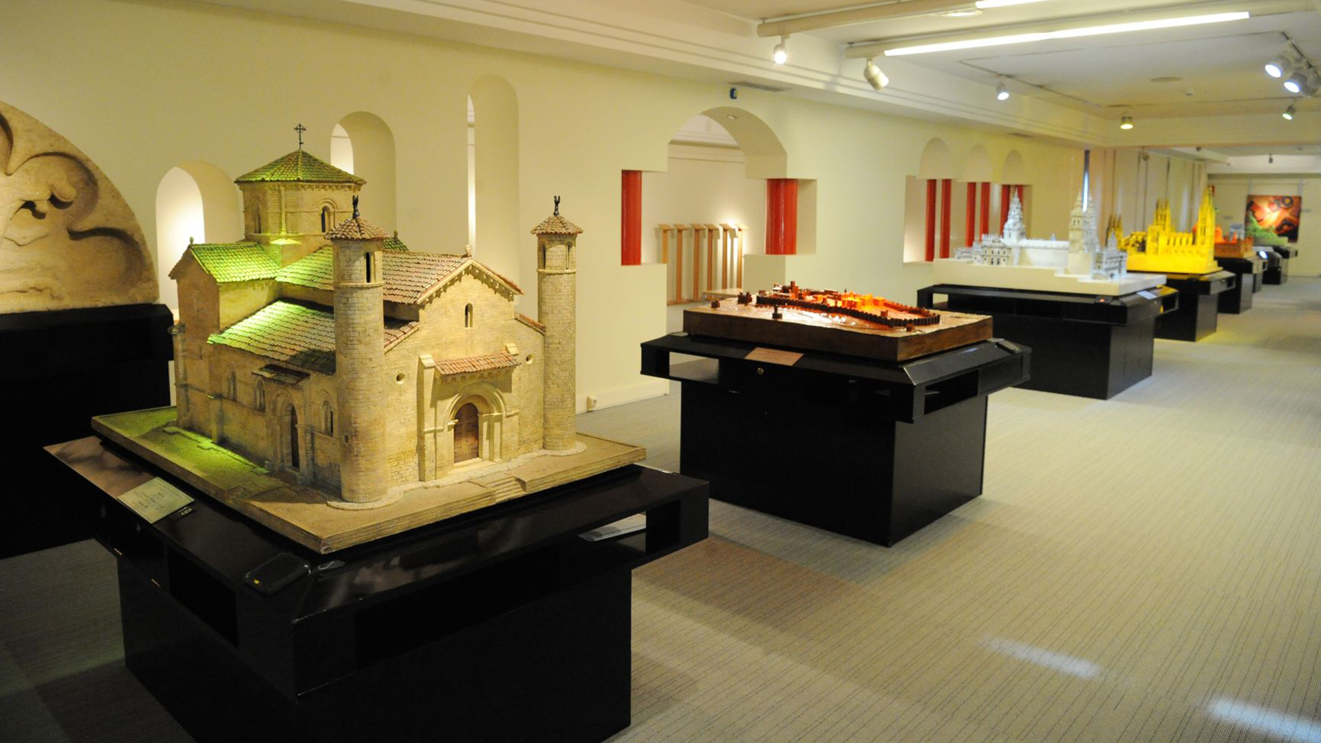 Museo Tiflológico de la ONCE, prohibido no tocar las maquetas 3 Museo Tiflológico de la ONCE