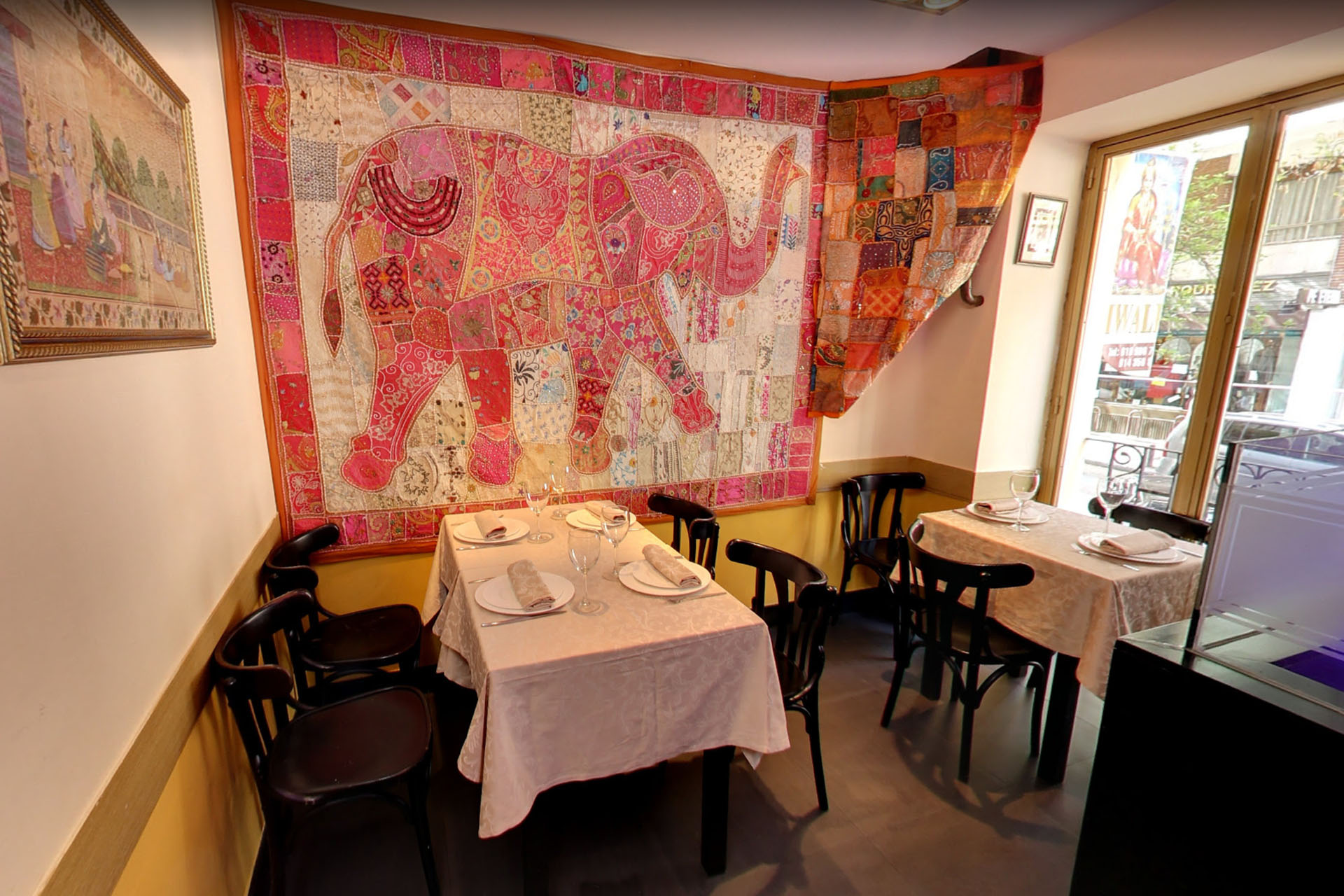 Muchas opciones en el restaurante indio Diwali 1 Diwali