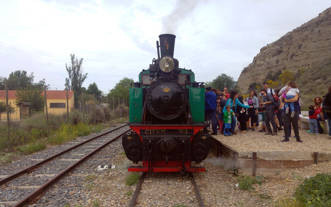 Viaja en el Tren de Arganda, el que pita más que anda