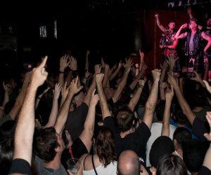 Gruta 77 The Real McKenzies