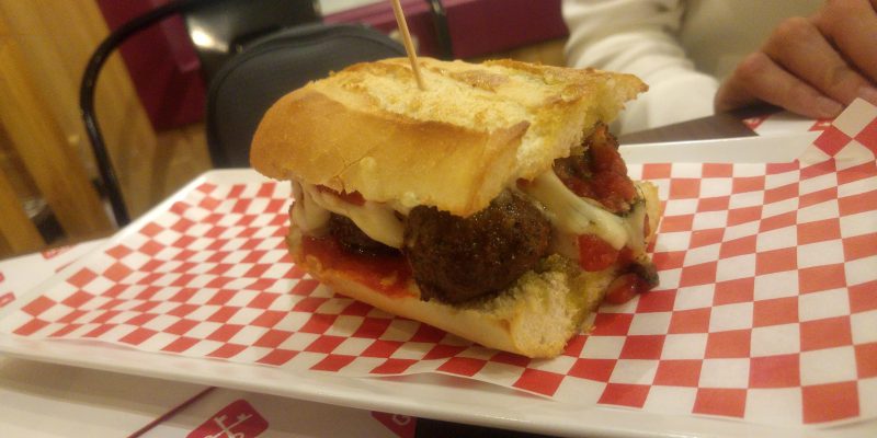 Los enormes bocadillos de La Casa Tomada 4 La Casa Tomada