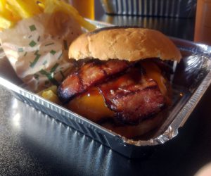Clandestino Burger Joint 7