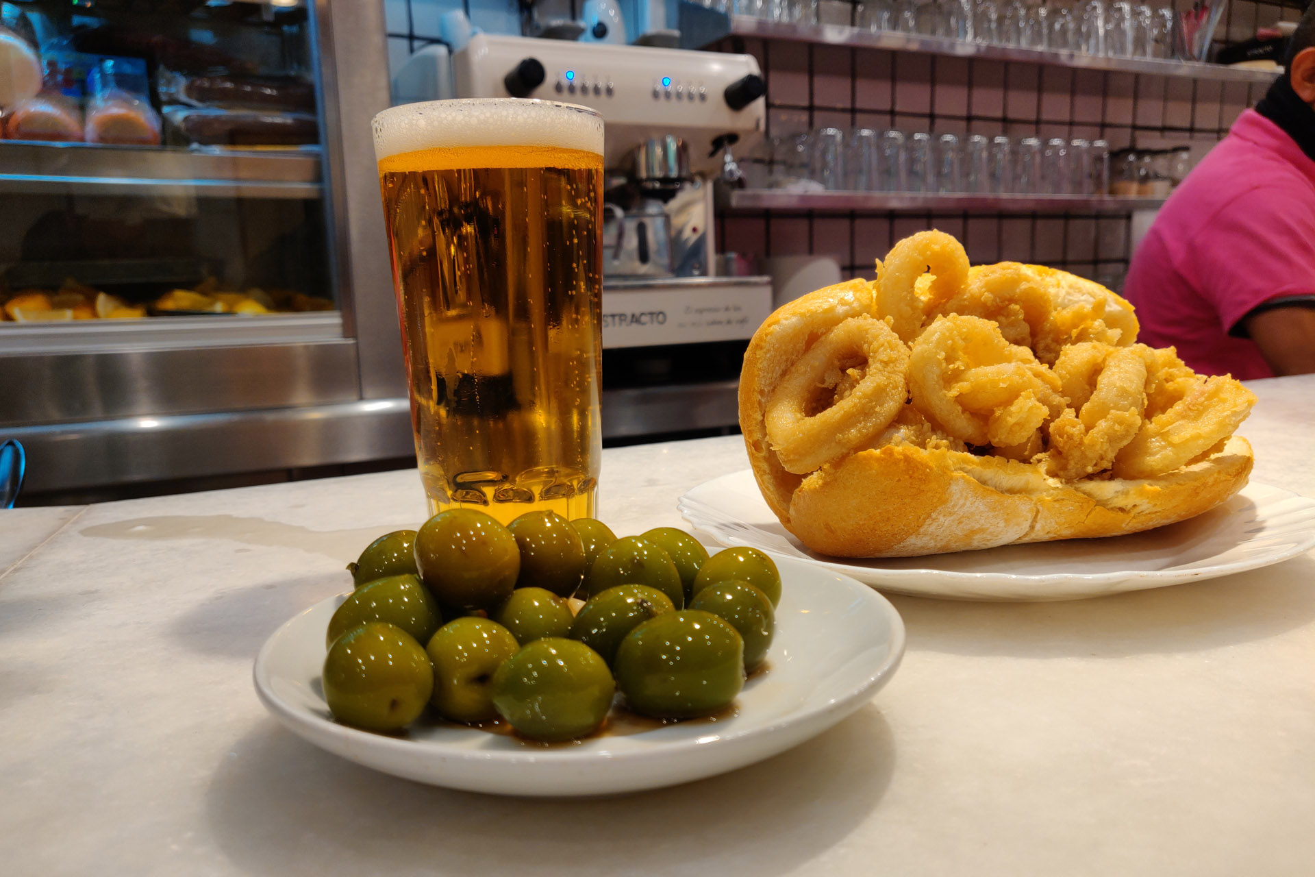 La Campana, el mejor bocadillo de calamares 1 La Campana