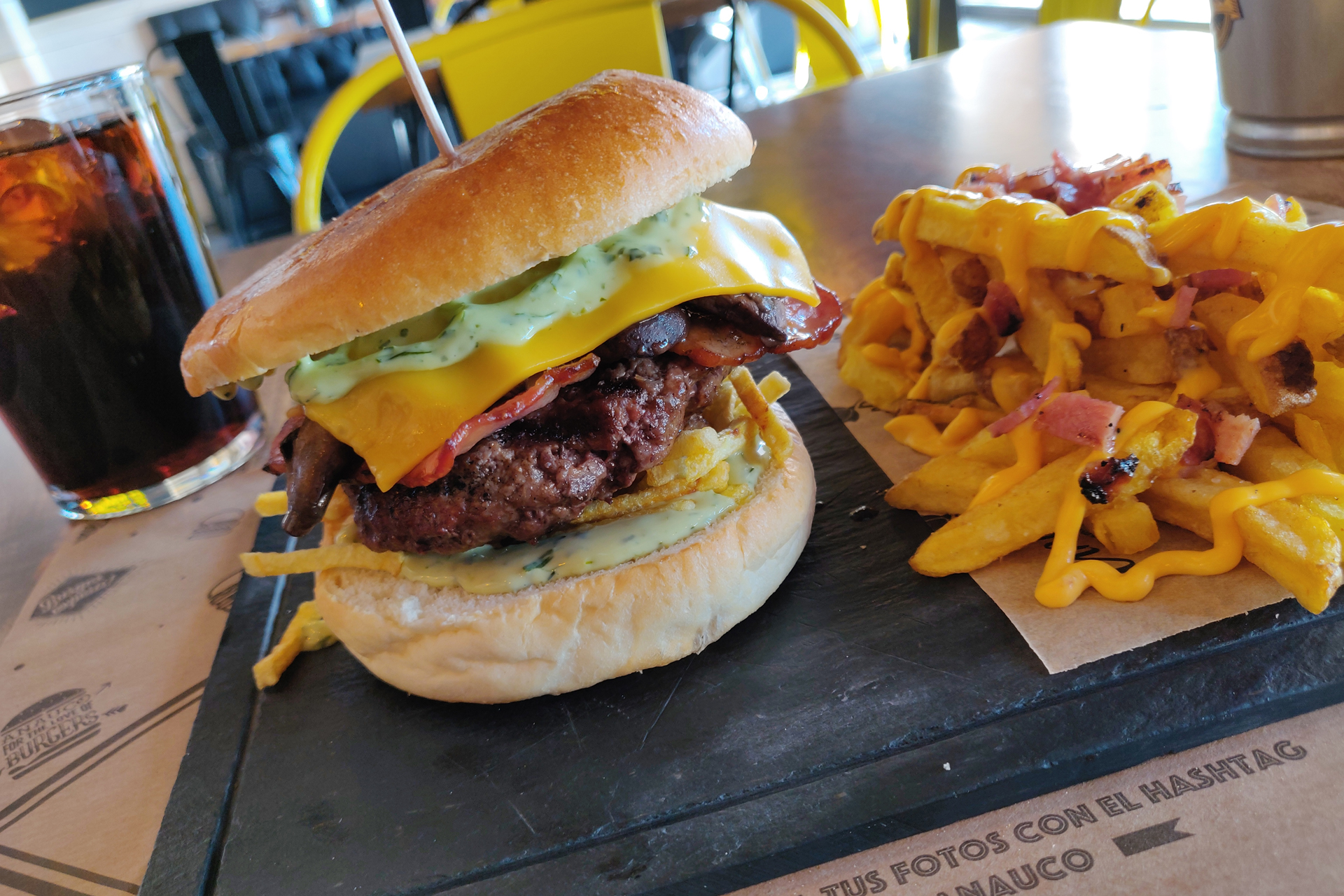 Anauco, hamburguesas con pasión 3 Anauco