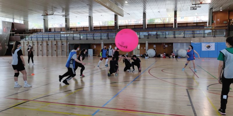 Jugar al kinball en Madrid con el B105 KIN-BALL Club 2 KIN-BALL en Madrid | Kinball en Madrid