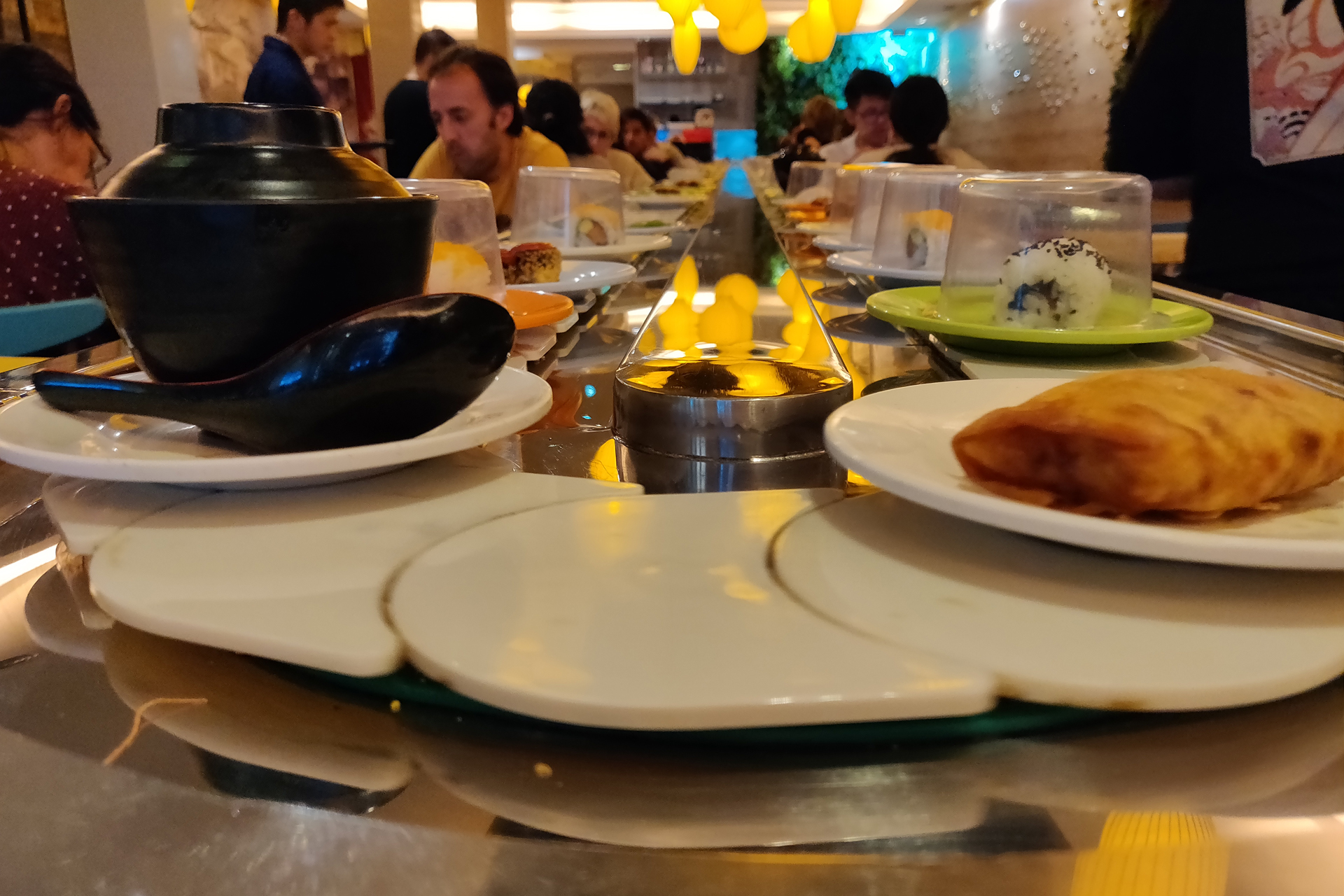 Kintaro, kaiten de rica comida asiática giratoria 1 Kintaro