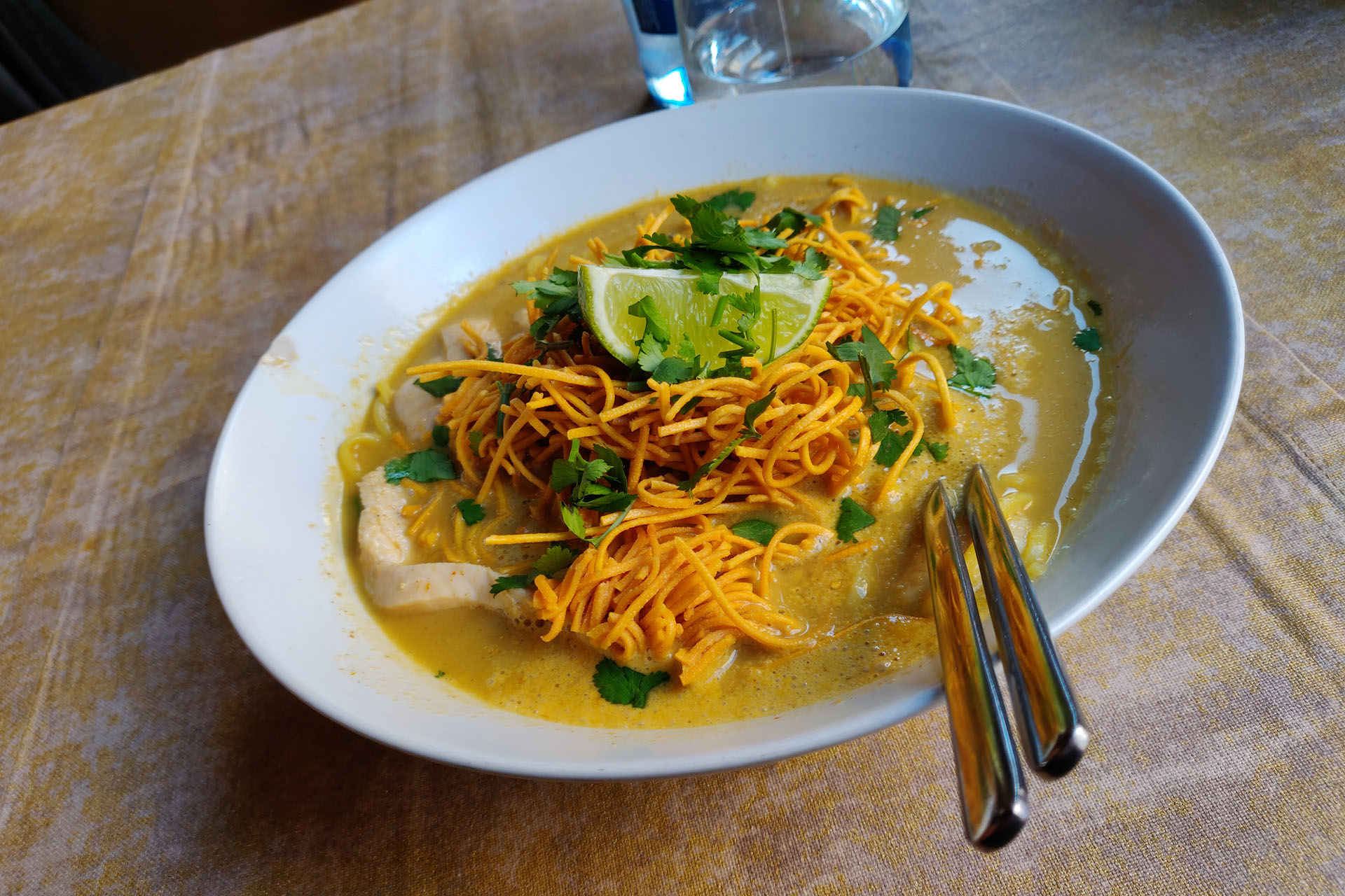 Oam Thong, un grande de la comida tailandesa en Madrid 3 Oam Thong