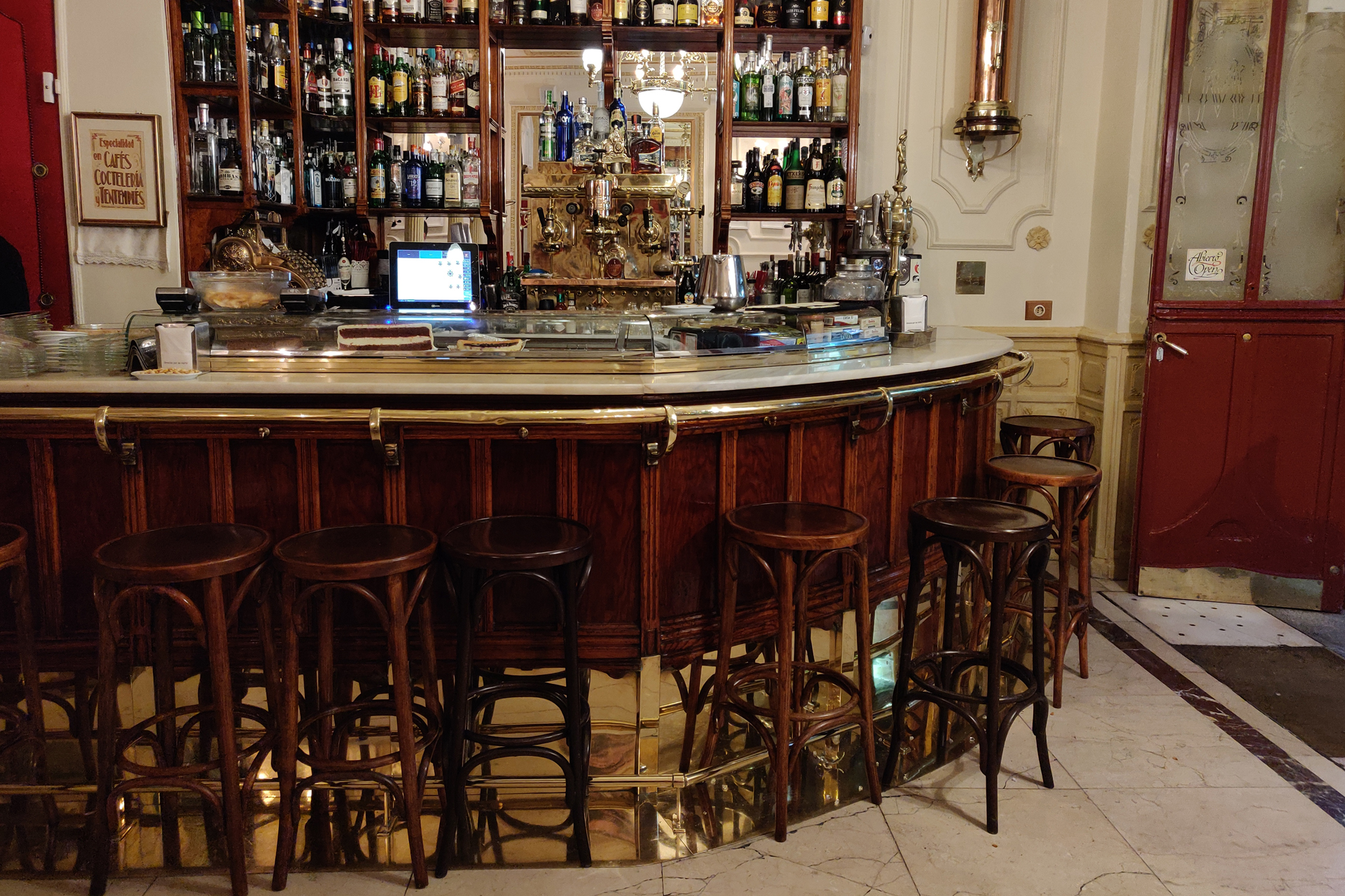 Café Manuela, juegos y cócteles en el mejor ambiente 2 Café Manuela