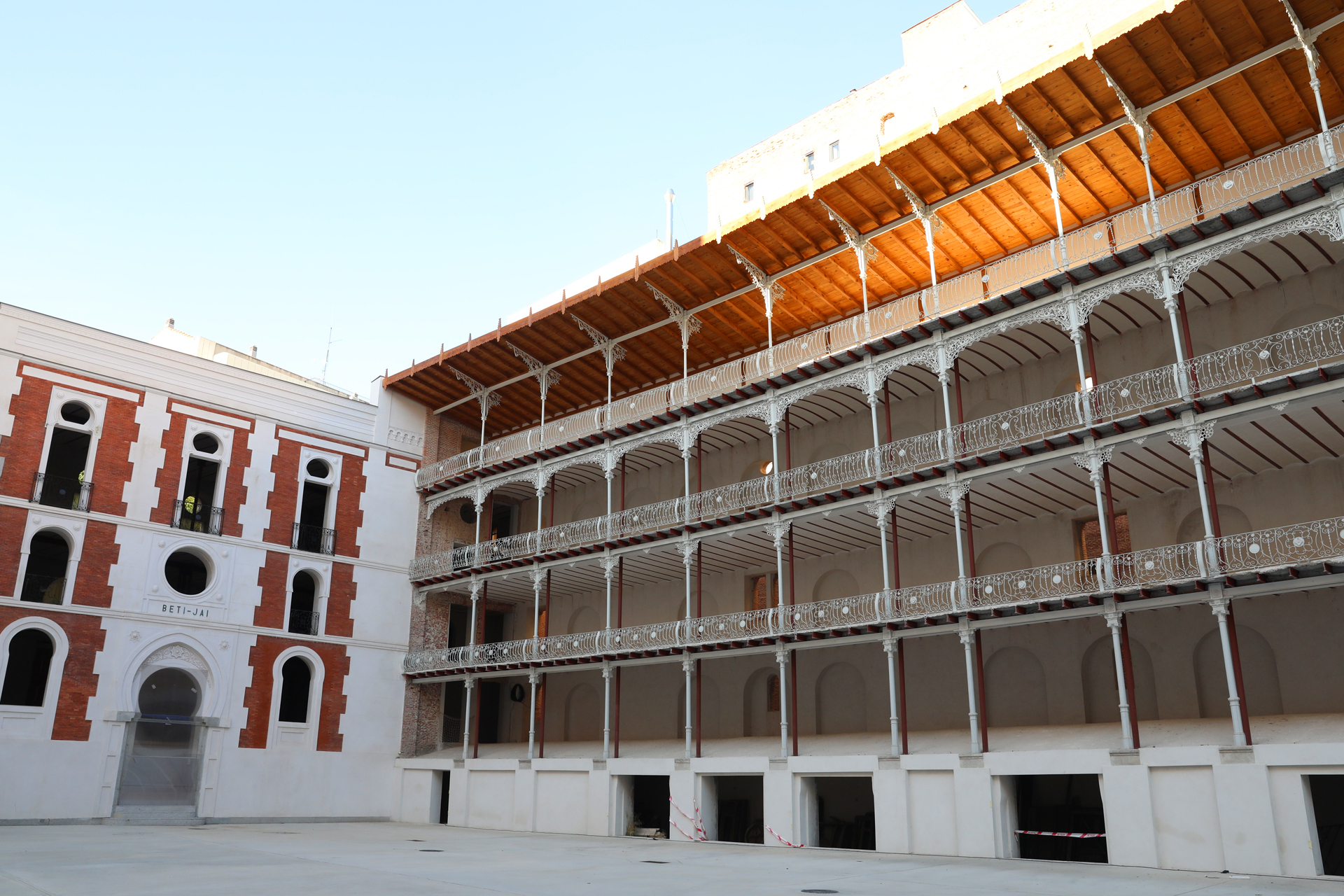 Pasea Madrid para conocer la ciudad y sus secretos 1 Pasea Madrid