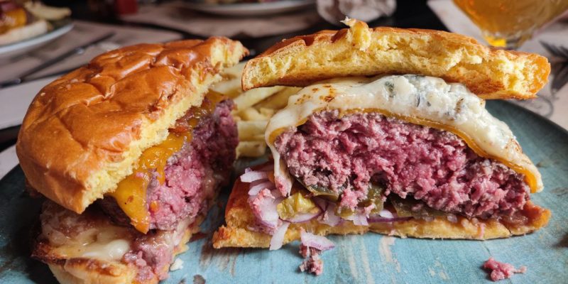 Burmet, increíbles hamburguesas y mucho más 1 Burmet