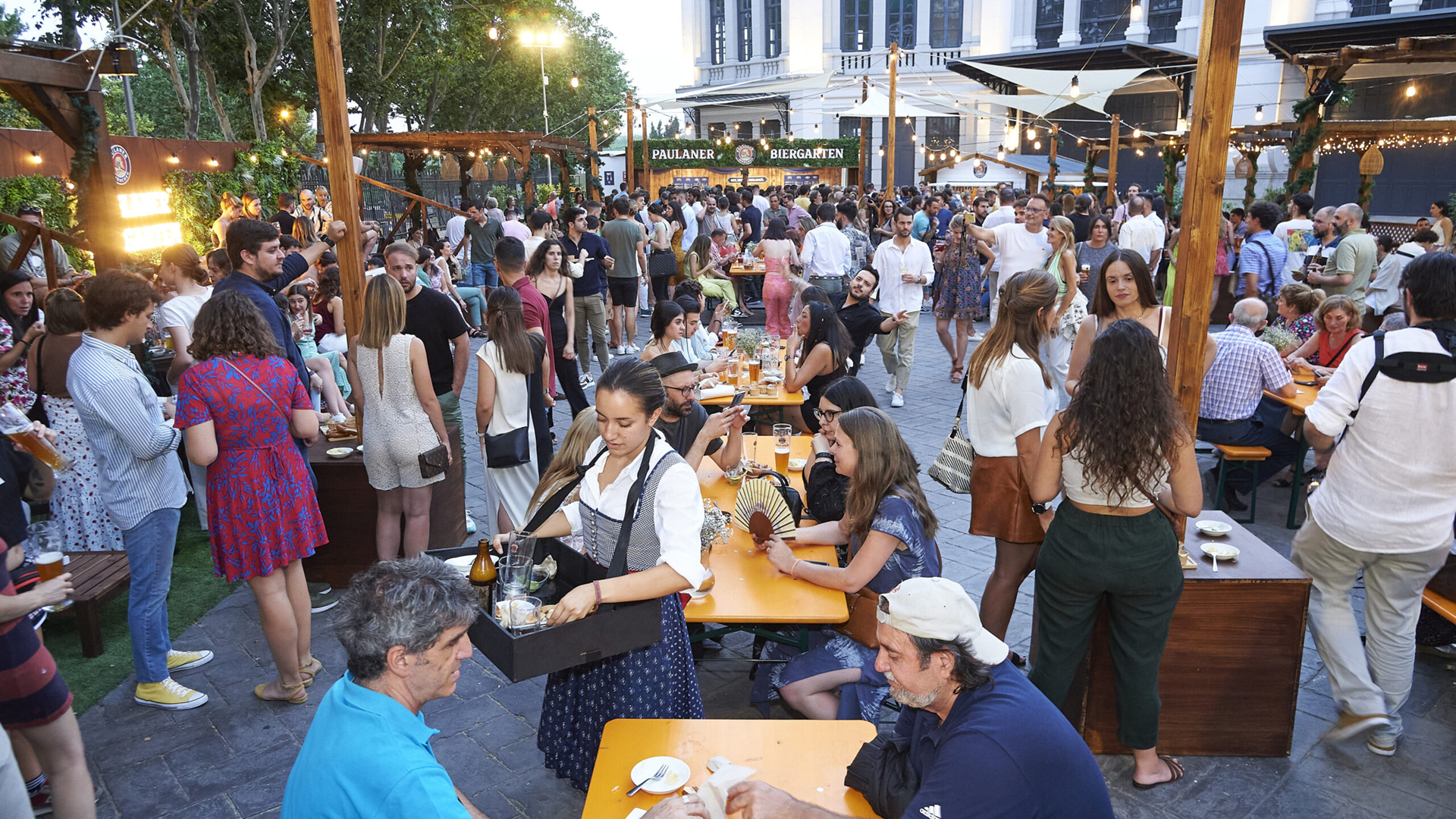 Biergarten Nights en la Estación de Príncipe Pío 1 Paulaner Biergarten Nights 2023