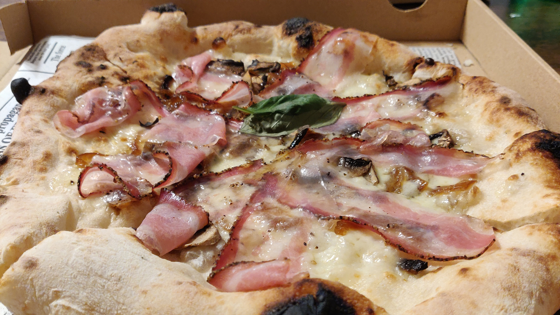 Officina 22 sigue haciendo buenísima pizza en Madrid 3 Officina 22