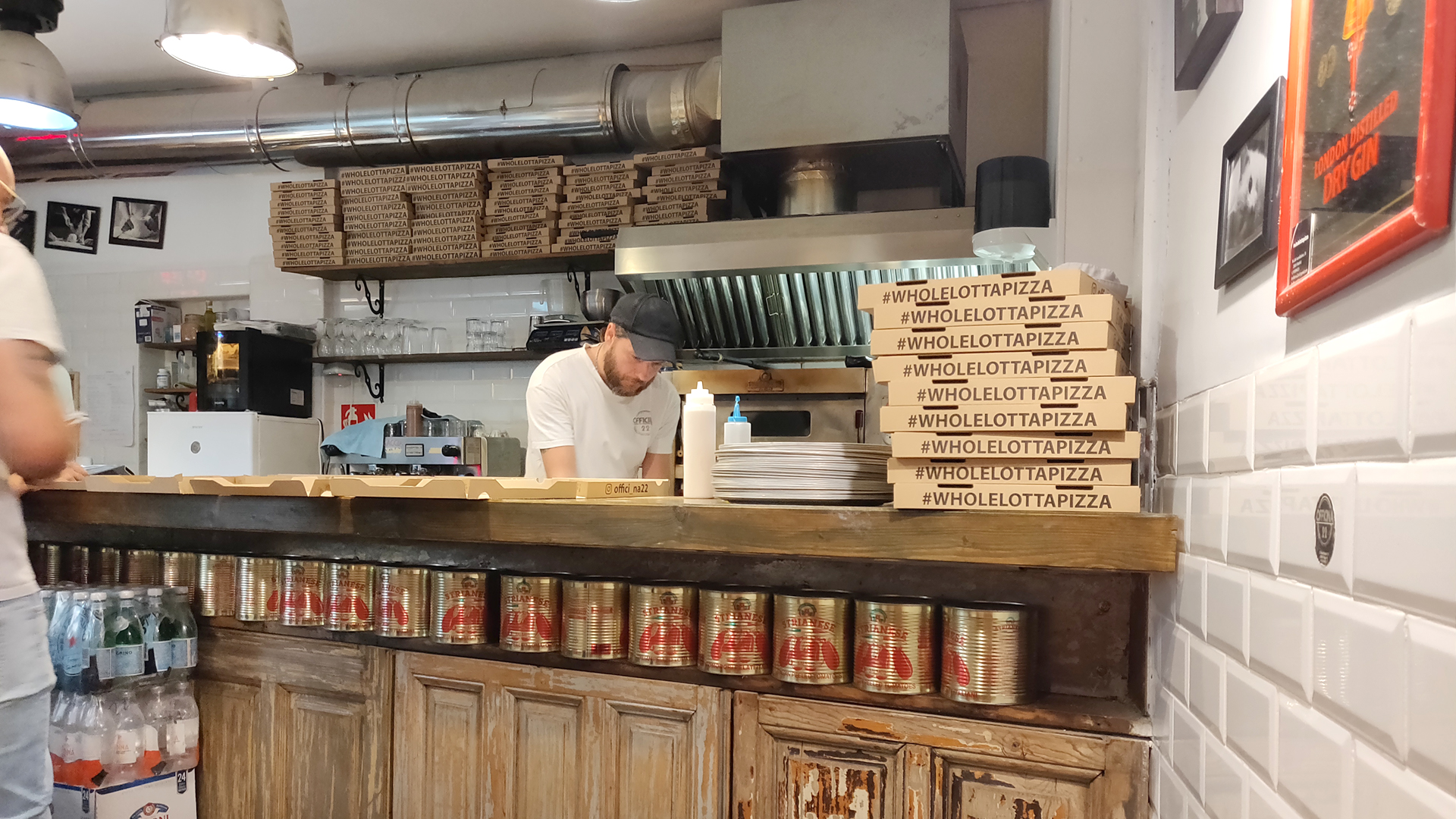 Officina 22 sigue haciendo buenísima pizza en Madrid 2 Officina 22