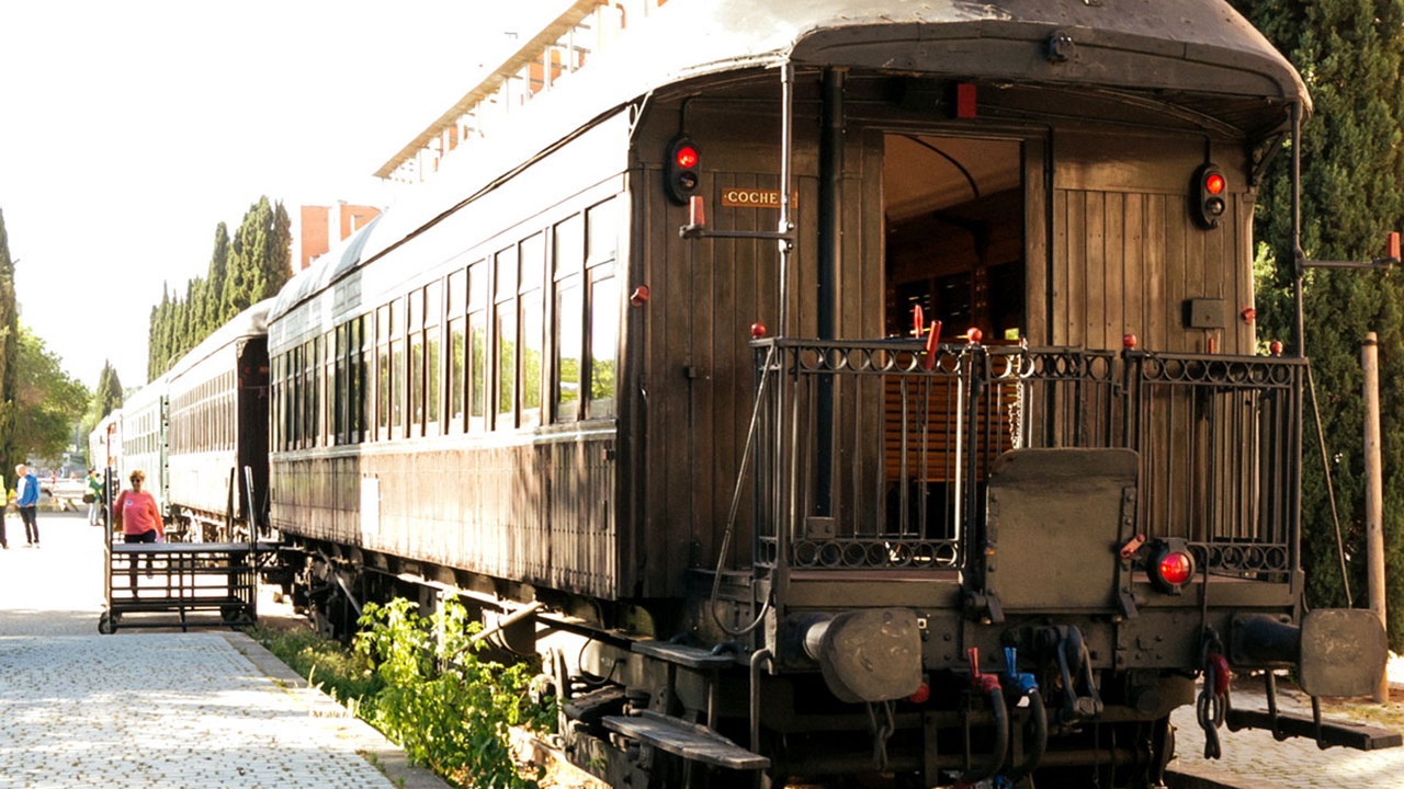 El Tren de la Fresa: disfruta de Aranjuez viajando en un tren de época 3 Tren de la Fresa
