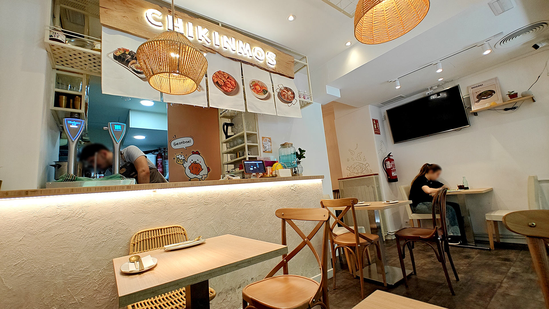 Chikinmos hace mucho más que un sabroso pollo frito coreano 1 Chikinmos local