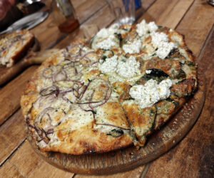 Quilombo Pizza es la mejor pizza argentina de Madrid, y es 100% vegetariana