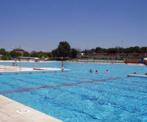 Piscinas de verano de la Comunidad de Madrid en 2026: tres tienen entrada gratis con el Carné Joven