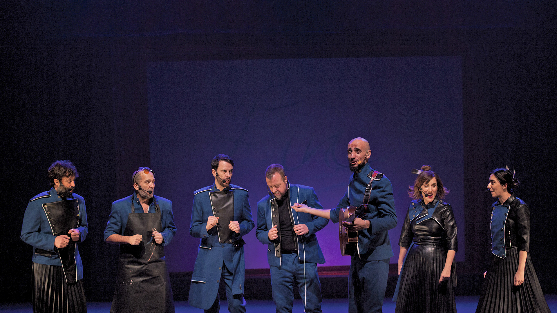 El que tropieza y no cae...: comedia de improvisación para un mundo imperfecto en el Teatro Infanta Isabel 3 El que tropieza y no cae