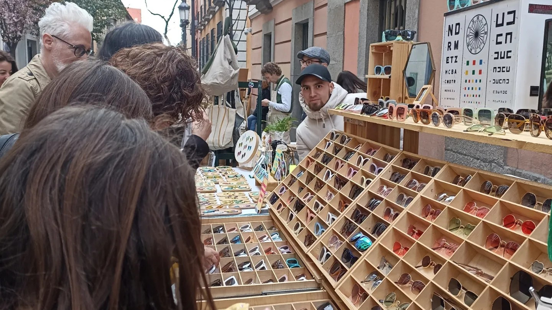 El Mercado de las ranas, el Barrio de las Letras se llena de moda, artesanía, diseño y mucho más 3 Mercado de las Ranas