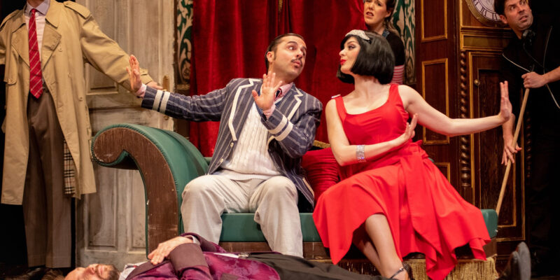 ‘La función que sale mal’: todo lo que puede salir mal sale divertidamente mal en el Teatro Amaya