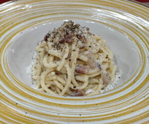 Pasteria 55 hace poco pero bueno: el puesto de mercado en Legazpi con la mejor pasta casera de Madrid