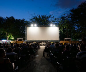 El Cine de verano de La Bombilla: la opción más popular para disfrutar las mejores películas las noches al fresco