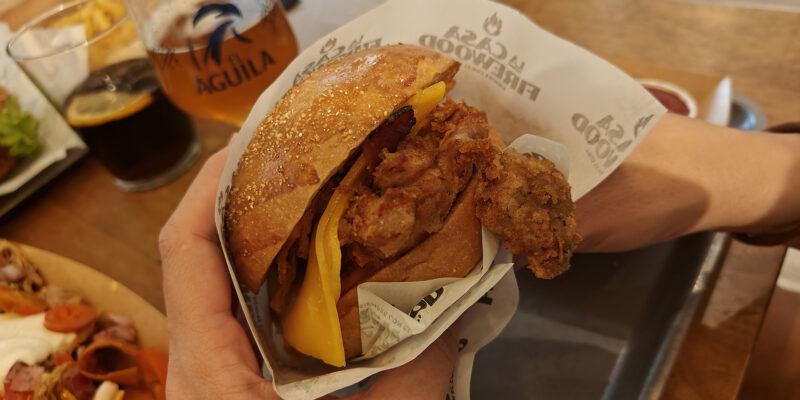 Firewood son las mejores hamburguesas de Rivas: un pollo marinado delicioso o 180 gramos de vaca gallega para nunca quedarte con hambre